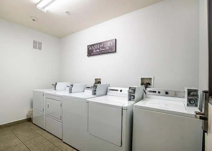Vistas 202- Modern 1bd Great Location Holiday home