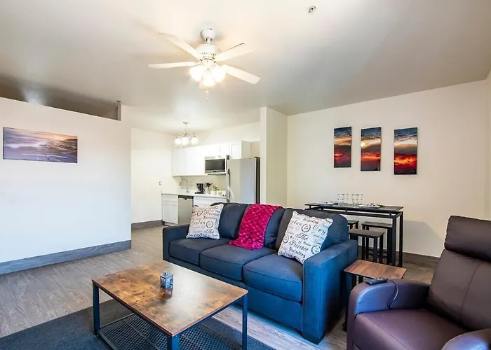 Vistas 202- Modern 1bd Great Location Sierra Vista